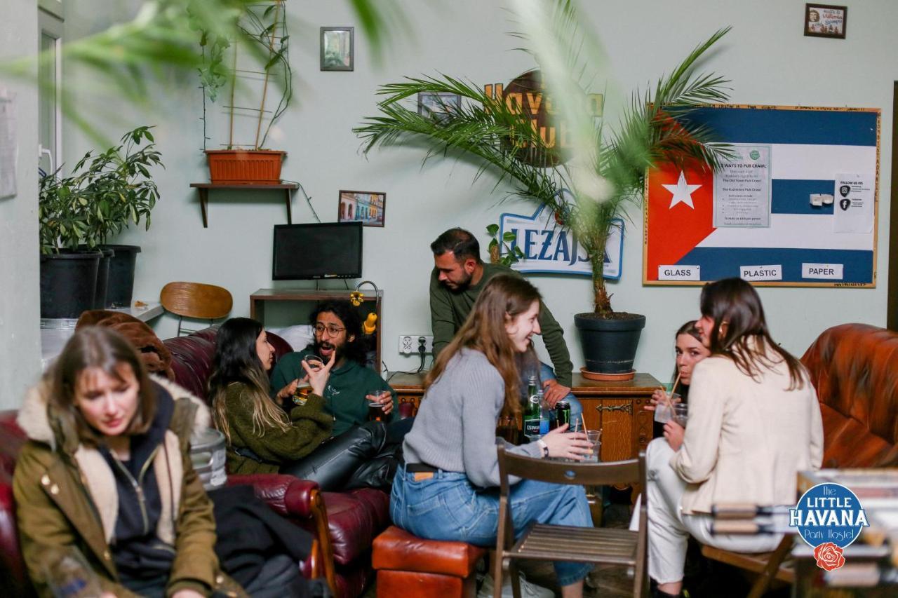 كراكوفيا The Little Havana Party Hostel المظهر الخارجي الصورة