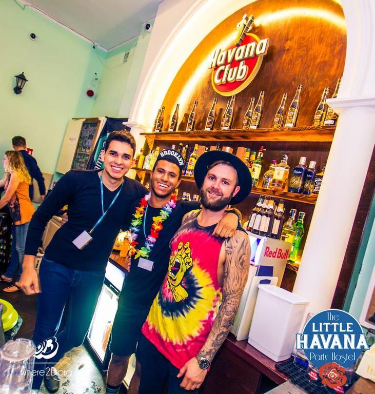 كراكوفيا The Little Havana Party Hostel المظهر الخارجي الصورة